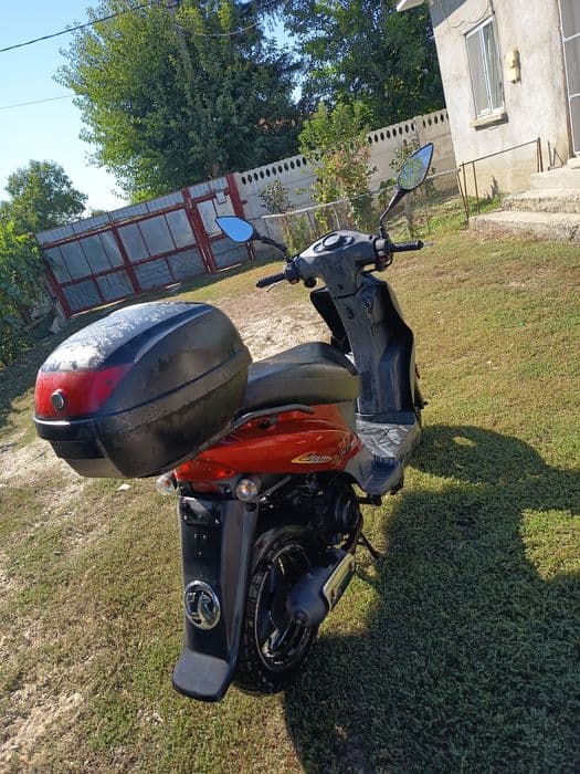 Vând sau schimb scuter kymko agility 50 cu scuter electric/trotineta