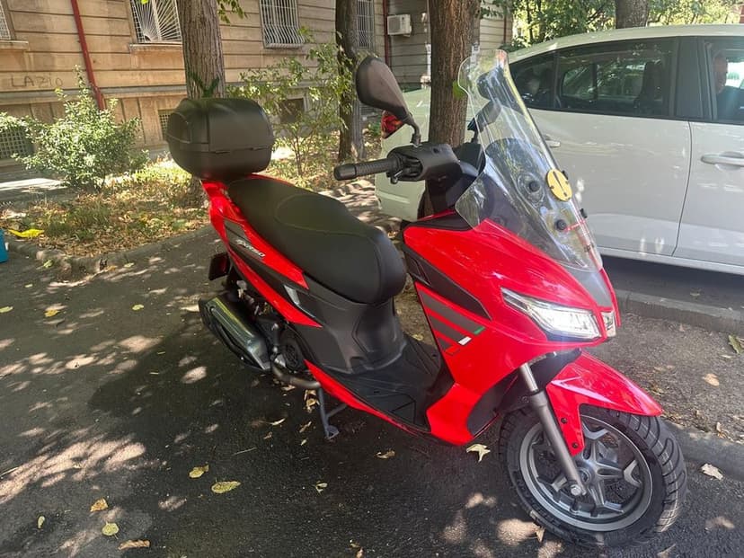 Aprilia sxr 50 din 2021