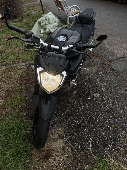 Motocicleta Yamaha MT125 2017 ABS