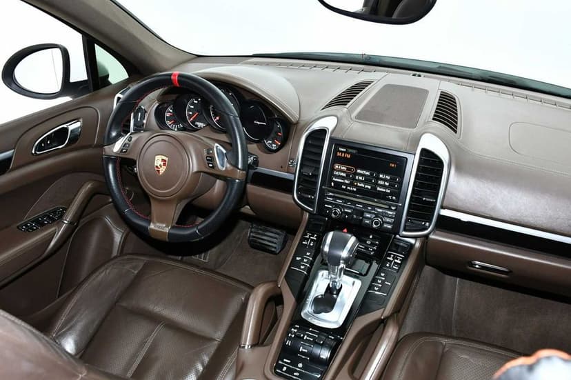 Porsche Cayenne 2013/Alb