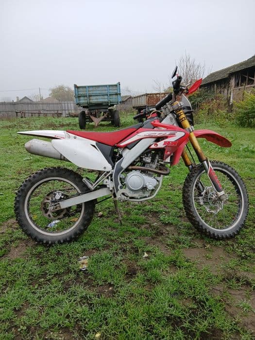 Vand Honda 125 4t Cross