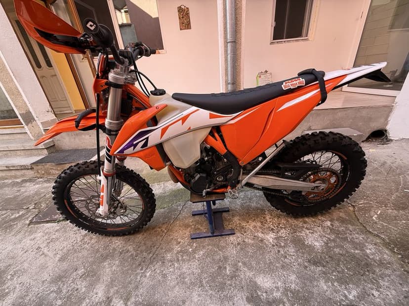 KTM EXC-F 350 4T 2023 — 65 ore, pregătită de distracție