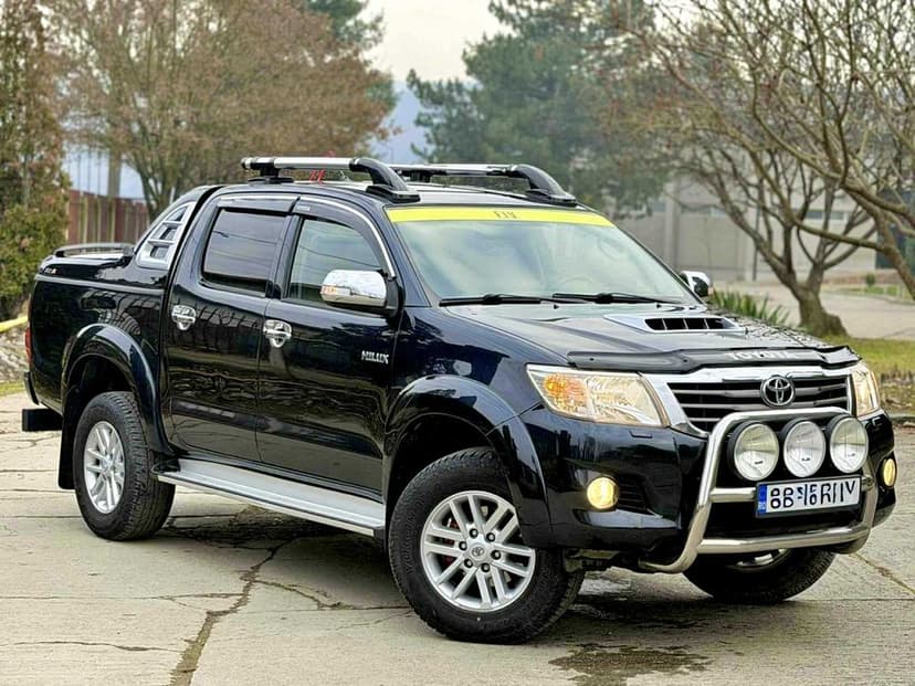 - IMPECABILA Toyota Hilux VIGO 2.5Tdi 180cp MANUALA Full