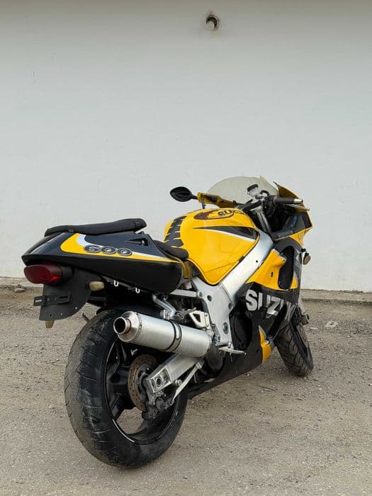 DEZMEMBREZ Suzuki GSXR 600 SRAD 1997-2000 Motor Far Furca Janta Carene