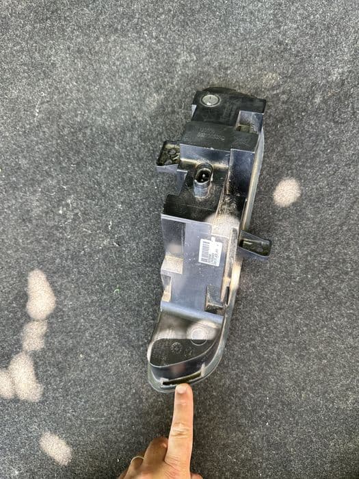 Proictor dreapta jeep grand cherokee.