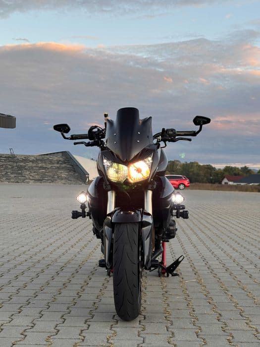 Kawasaki Z1000 Naked - Touring Edition