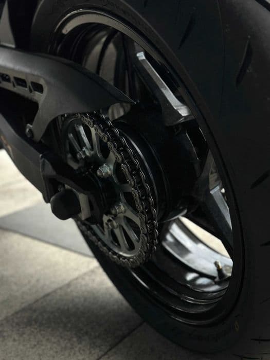 KAWASAKI Z900 2023 Varianta A2 (DELIMITAT) 2,000KM