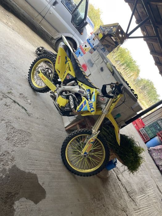 Vand sau schimb suzuki rm-z 450 an 2014