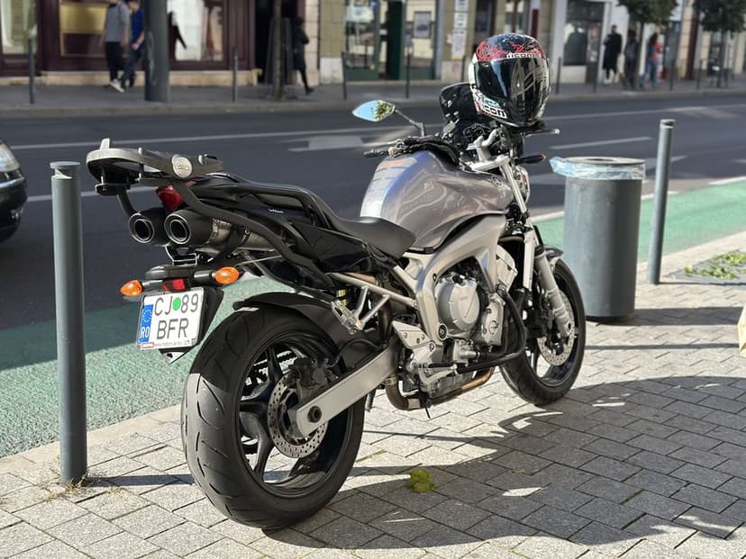 Vand Yamaha fz6 naked