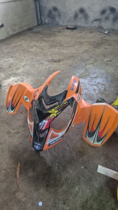 Vând carene/plastice Suzuki ltz 400 si alte piese  ltz 400