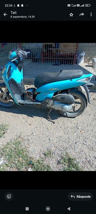 Vând sau schimb scuter 125 honda sh pe injecție
