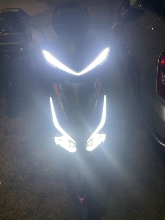 Vând Scuter Electric motor de 1200w Nou  Aciziționată de 3 Săptămâni