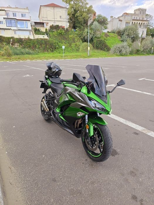 Motocicleta Kawasaki Z1000SX 2020