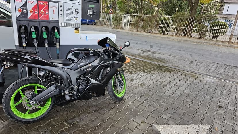 Kawasaki Ninja ZX6R 2008