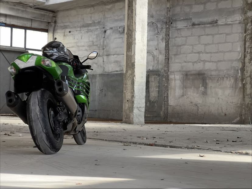 Kawasaki ZZR 1441 / ZX 14R