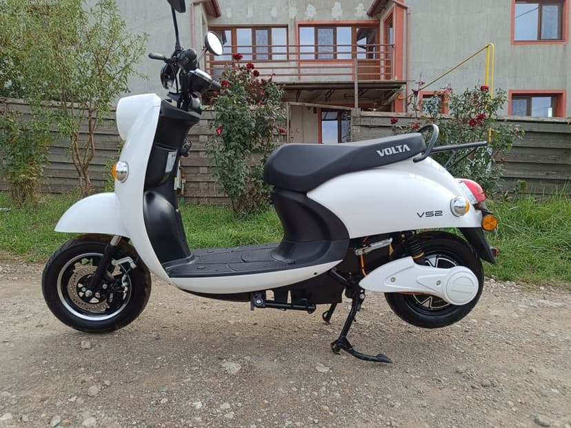 Vând motoscuter electric Volta 2000w