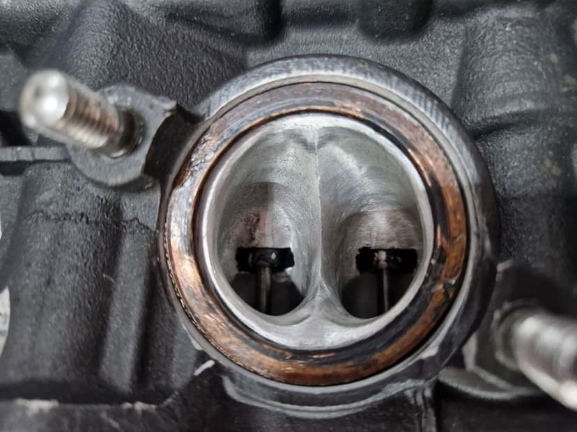 Vand chiulasa Yamaha R1 2015 2025