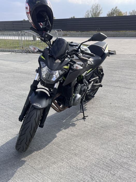 Vand Kawasaki z650 limitat A2