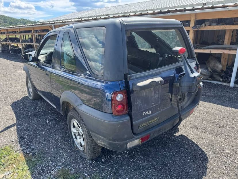 Dezmembrari Dezmembrez Piese piesa Dez Land Rover Freelander 2.0diesel