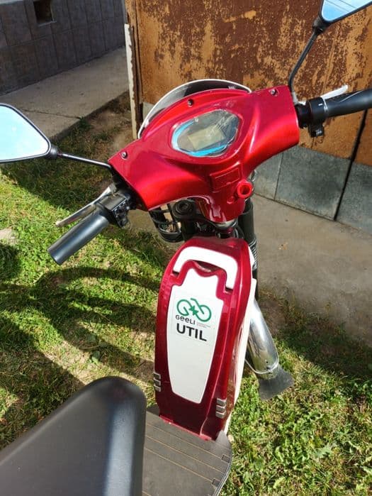 Motocicleta Gely Util