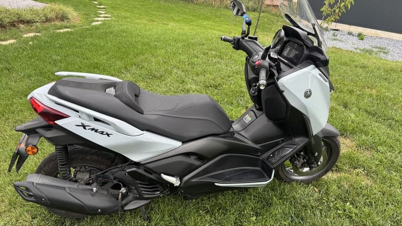 Scuter Yamaha Xmax 125