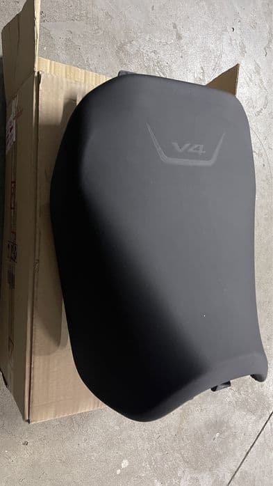 Sa pasager si rider Ducati Multistrada V4/V4S - noi