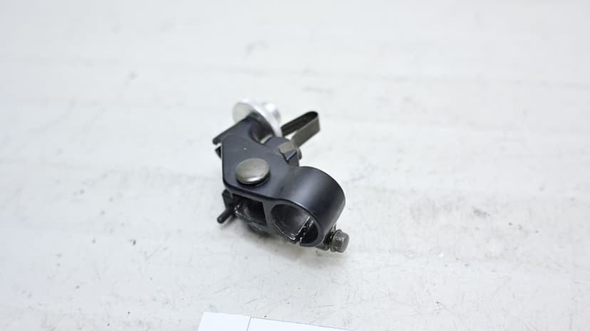Suport Prindere Maneta Ambreiaj Cu Senzor Yamaha FZ6 2004 - 2009