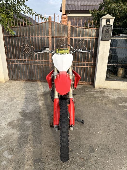 Cross Honda CR250 R