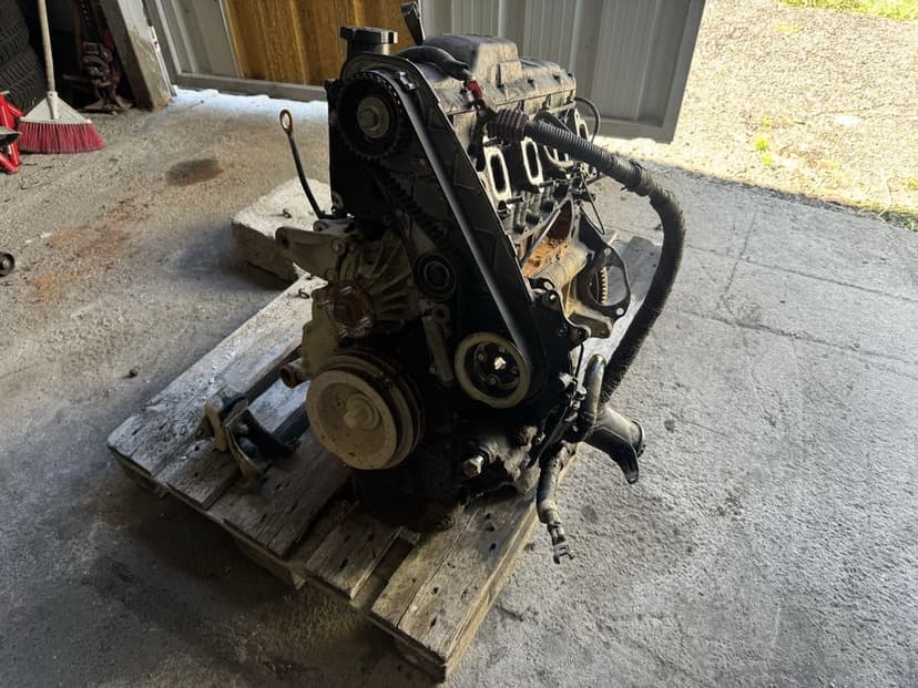 Motor toyota land cruiser hilux surf 4 runner 3.0 diesel 1KZ