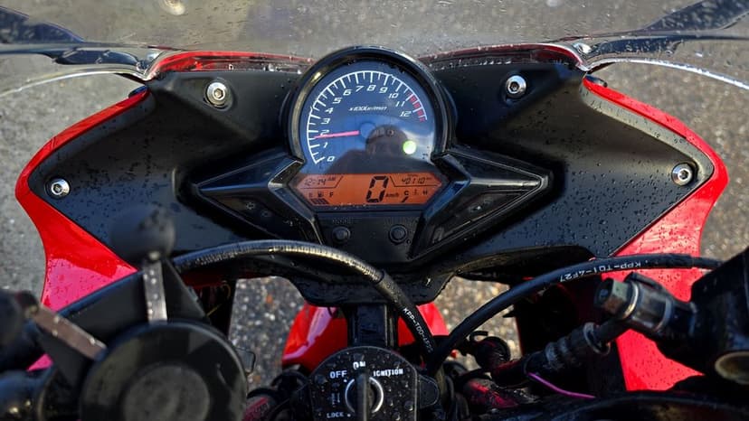 HONDA CBR125R Roșu, An 2014, Tobă Sport STORM, Suport Telefon, Livrare