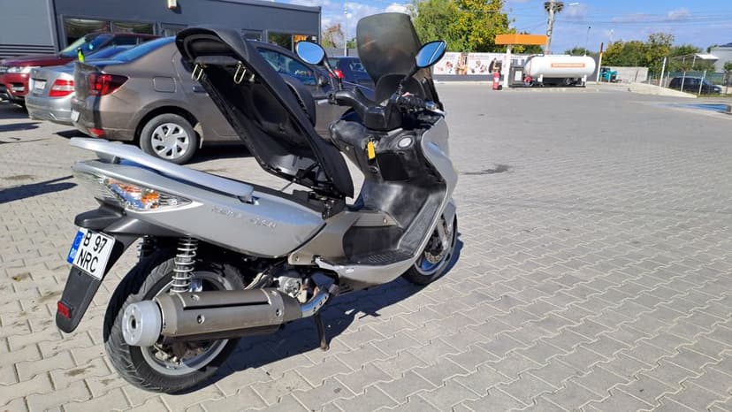 Scuter kymco xciting 250