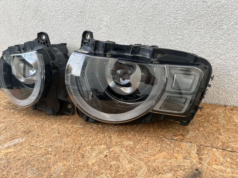 SET Far stanga dreapta Land Rover Defender Full LED complete Originale