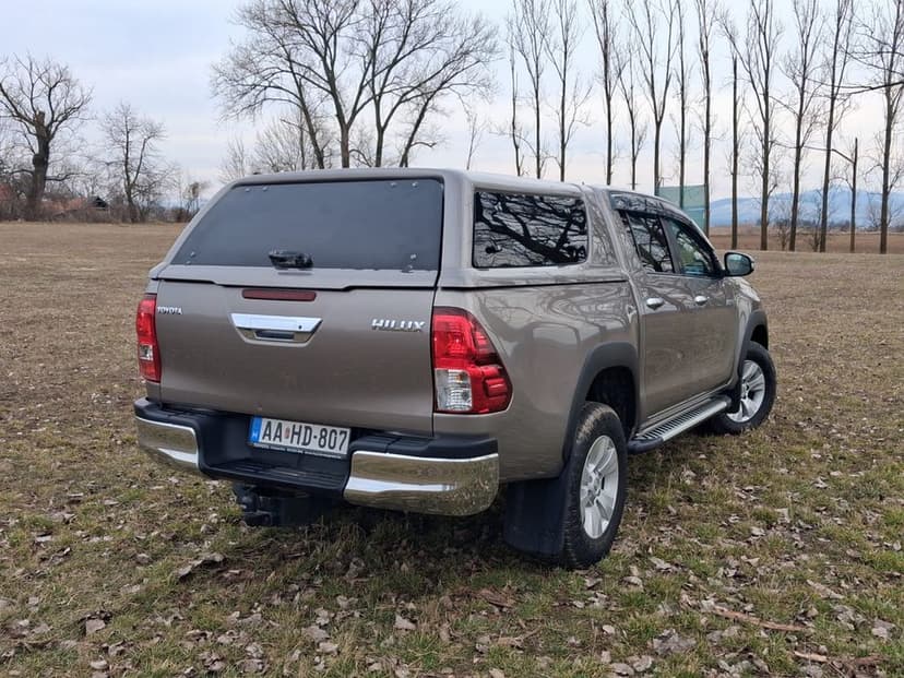 Toyota hilux 2.4diesel manual