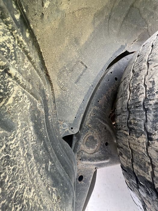 Nissan Patrol y61 / y60 pentru piese