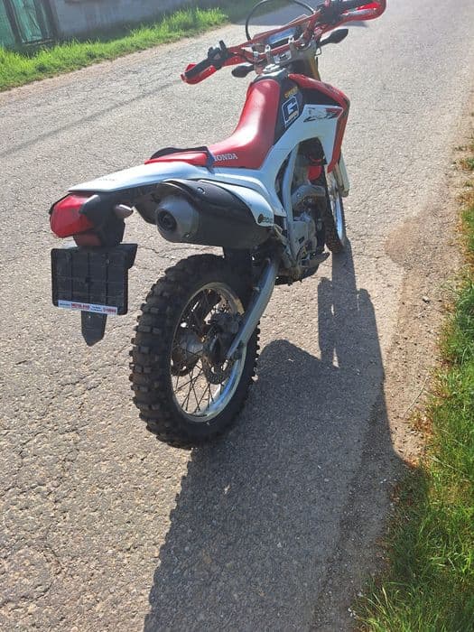 Vând Honda CRF 250l înmatriculată