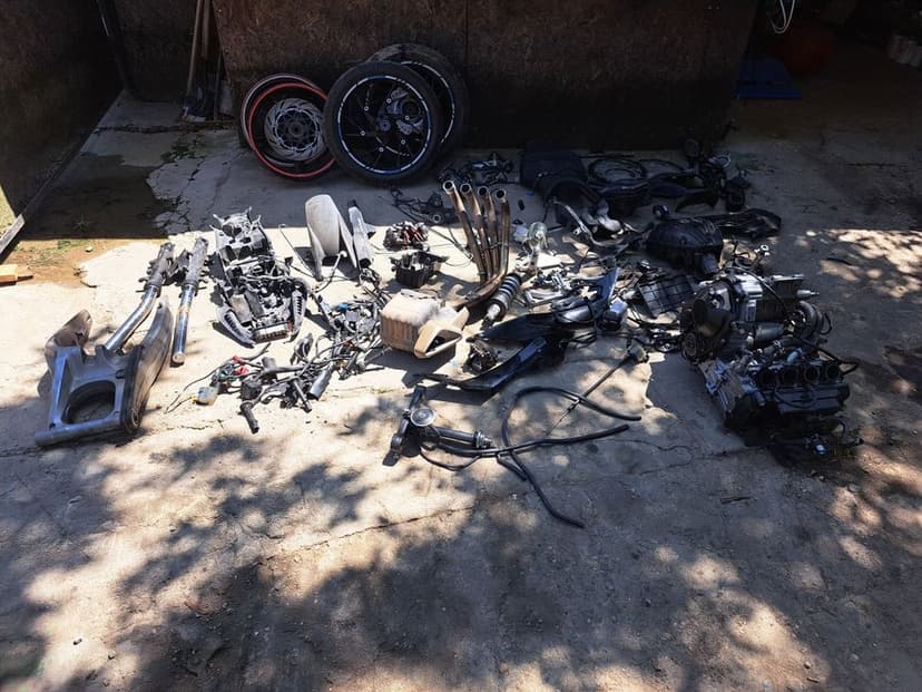 Piese honda cbr 650.