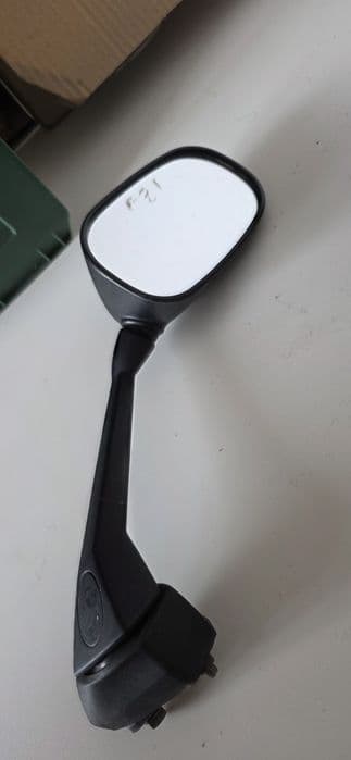 Oglinda dreapta Yamaha  FZ1 s Fazer originala