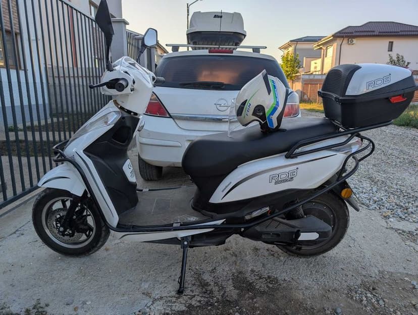 Scuter Electric RDB Hoinarul 5 ( 2000W 25 km/h Fara Permis )