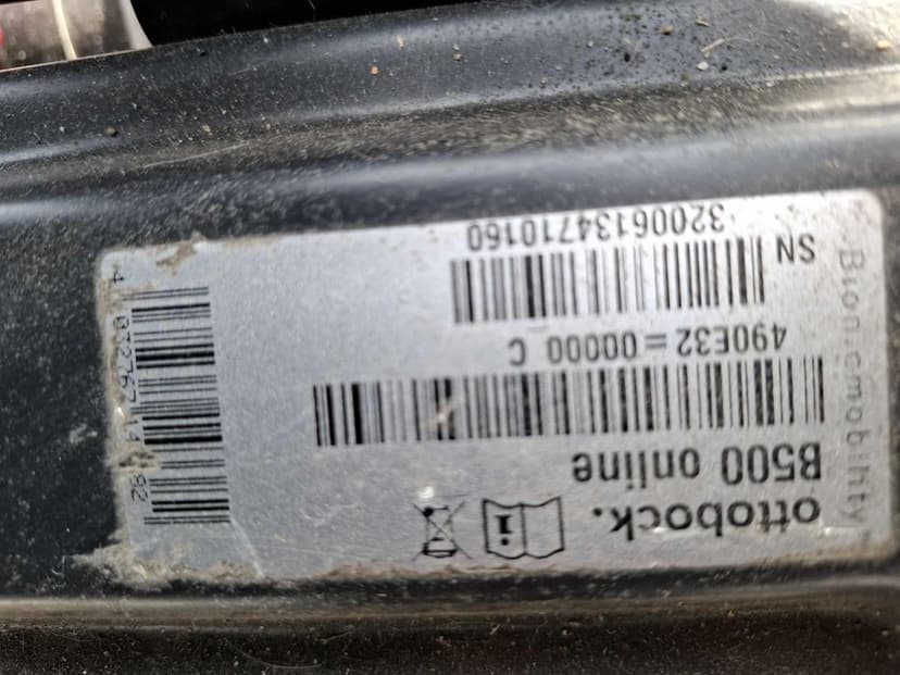 Cărucior electric rulant ptr persoane cu dizabilități