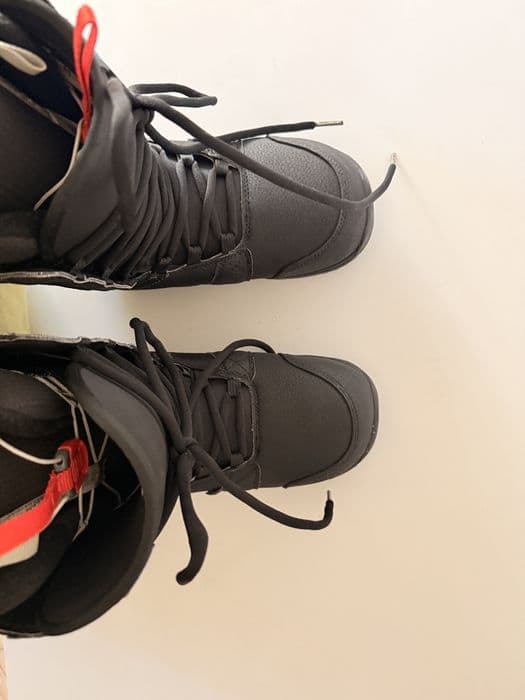 BURTON men anowbord boots