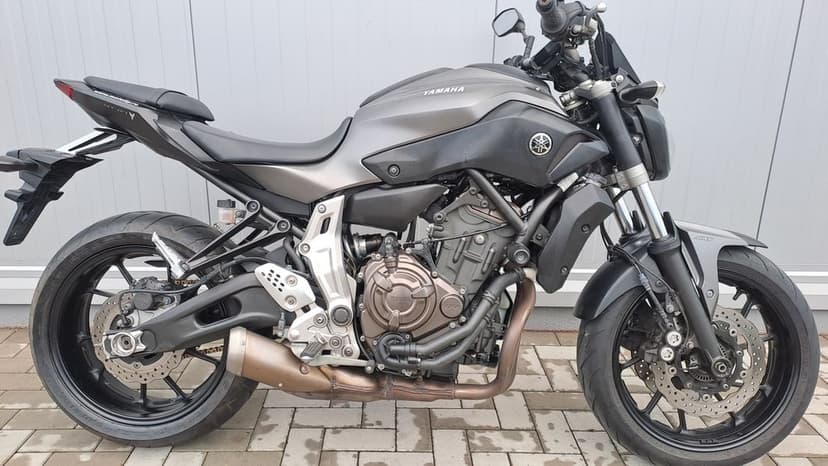 MotoFly Ploiesti vinde Yamaha MT-07A an 2015