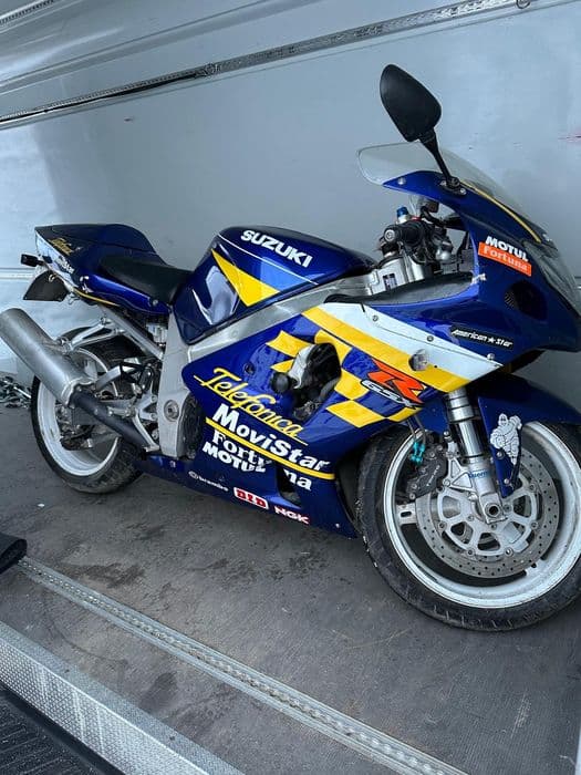 Kawasaki zx9/6 și Suzuki Sv1000 citiți dezm