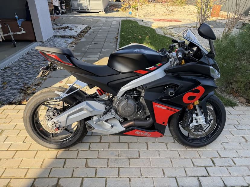 Aprilia rs 660 2023
