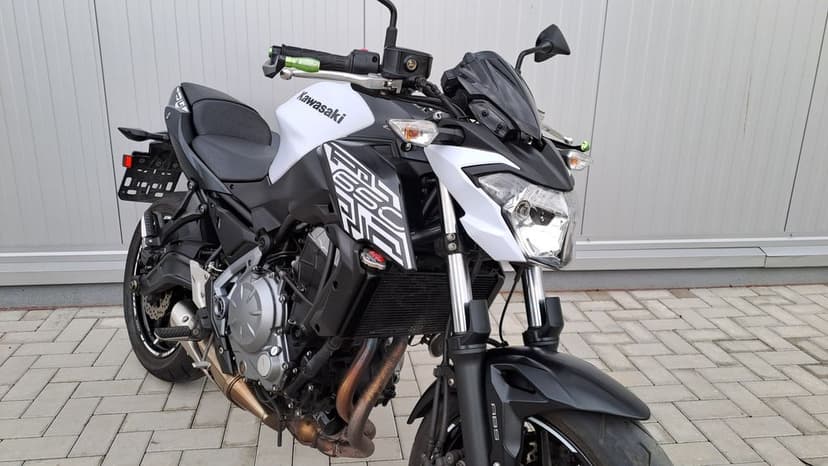 MotoFly Ploiesti vinde Kawasaki Z650 2019 Categ A2