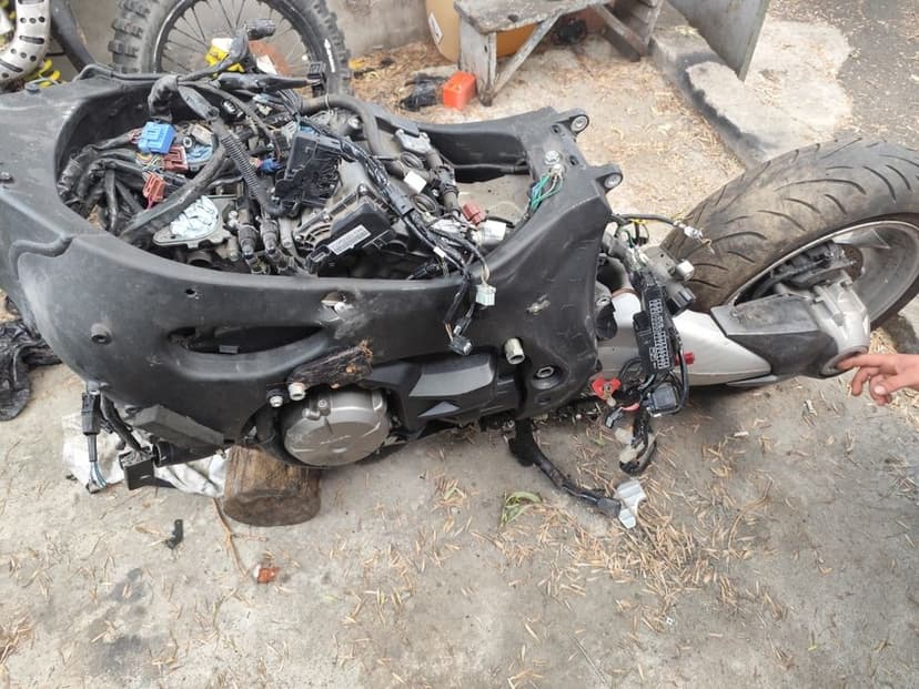 Honda vfr 1200 piese