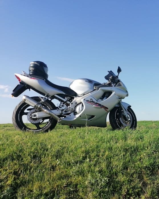 Honda CBR F4i (injecție)