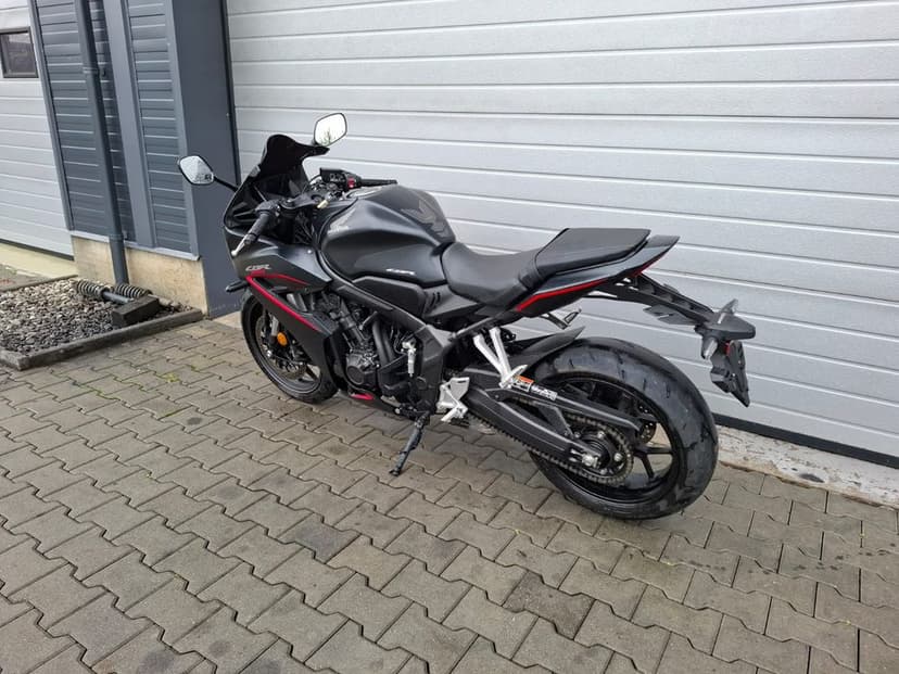 Moto M Parts Ploiesti vinde Honda Cbr 650 r model 2024 e-clutch. 35 kw