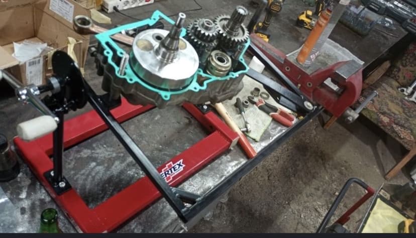 se vinde ktm 250 sixdays