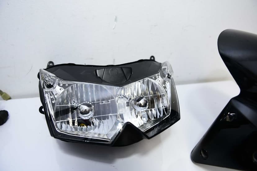 Rezervor , motor jug roata   Kawasaki Z750  2007  piese far