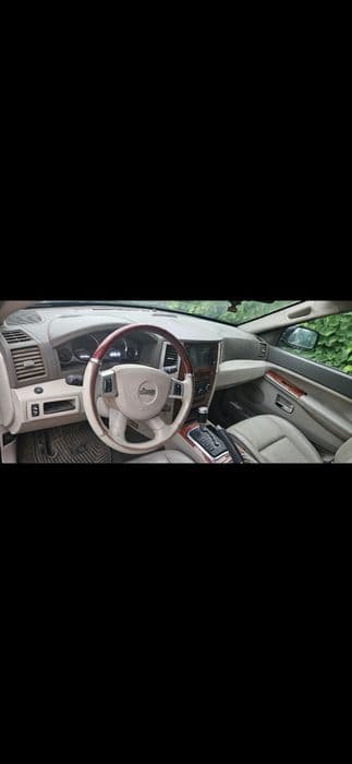 Vand sau schimb jeep 3.0